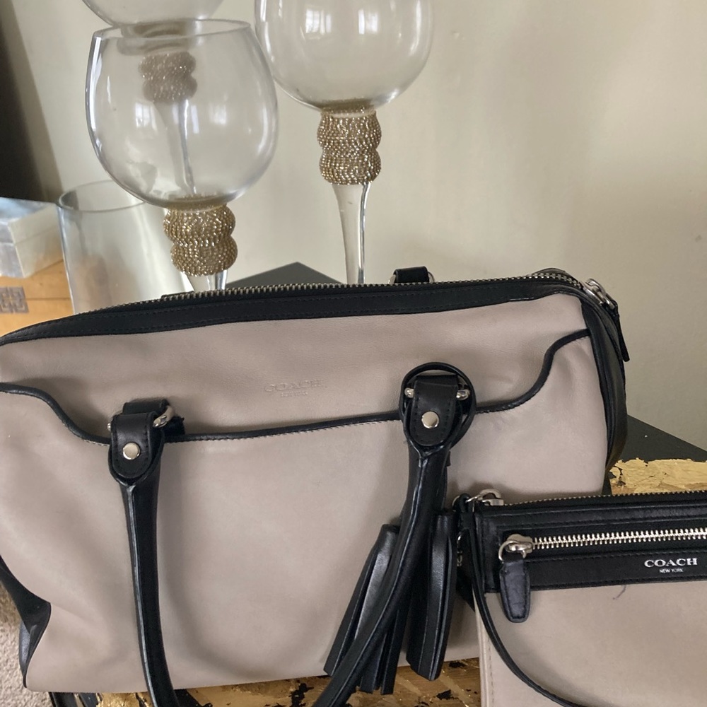 Coach shoulder bag